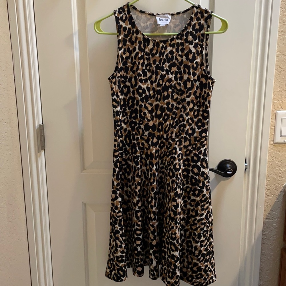 Leota sleeveless dress